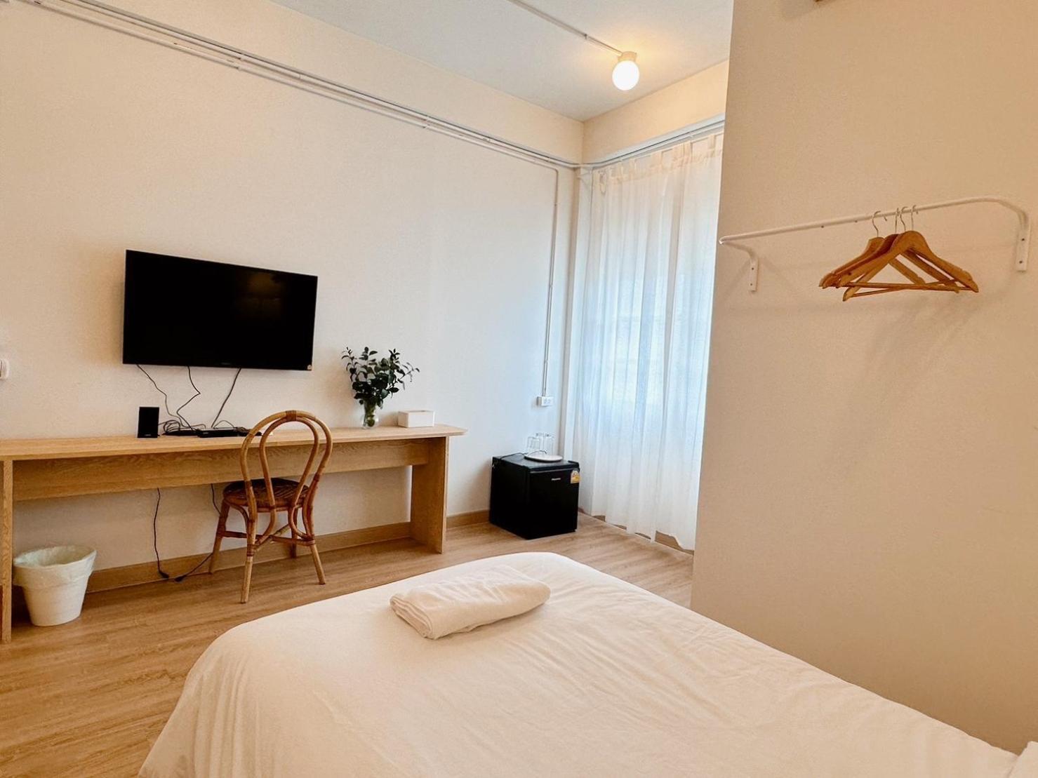 La Moon House Hotell Salaya Eksteriør bilde