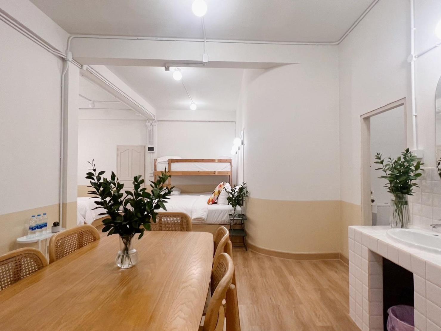 La Moon House Hotell Salaya Eksteriør bilde